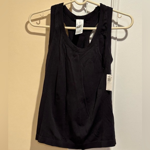NWT Old Navy Fitted Seamless Tank - Picture 4 of 6